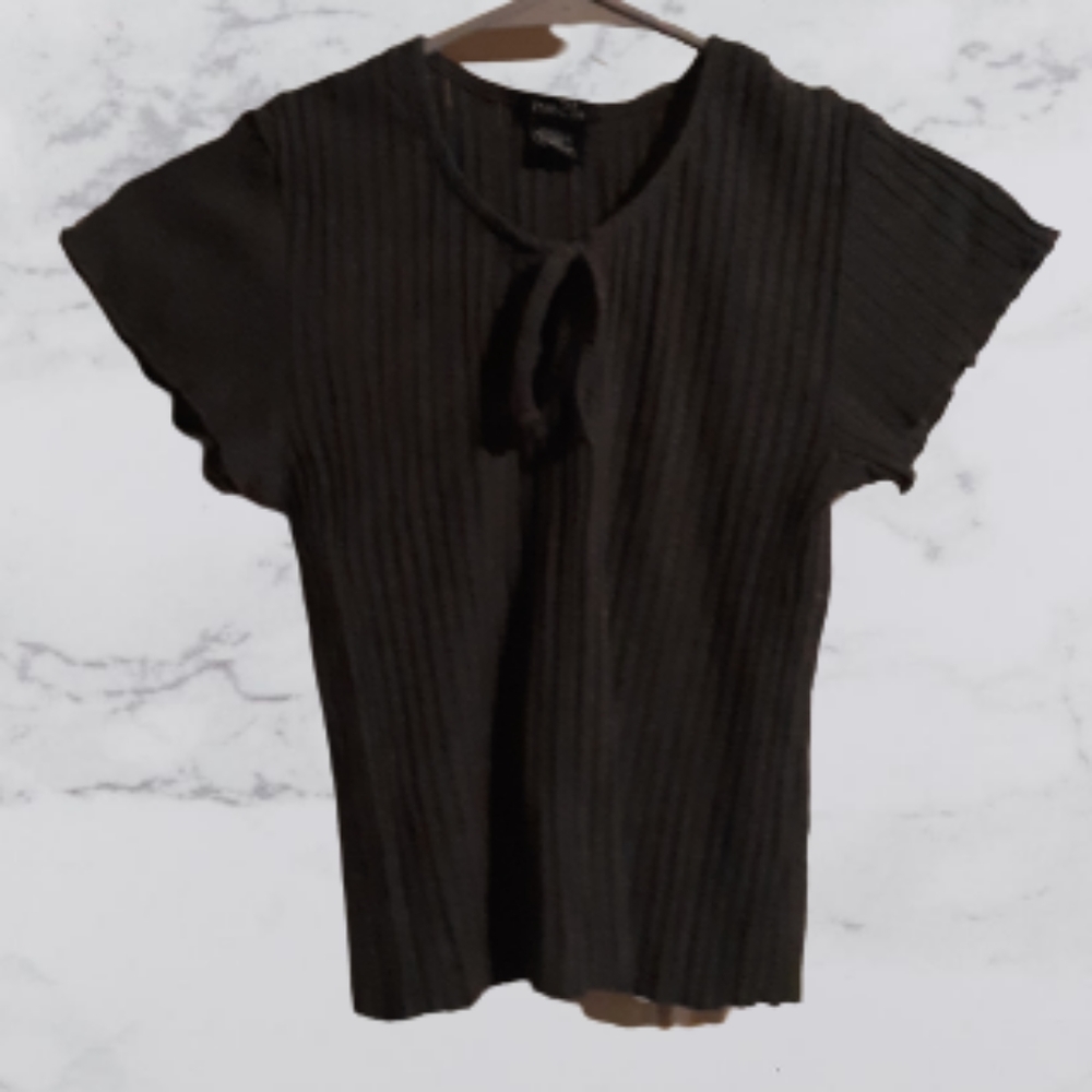 RUE 21 Size small short sleeve shirt, gray, stretchy,